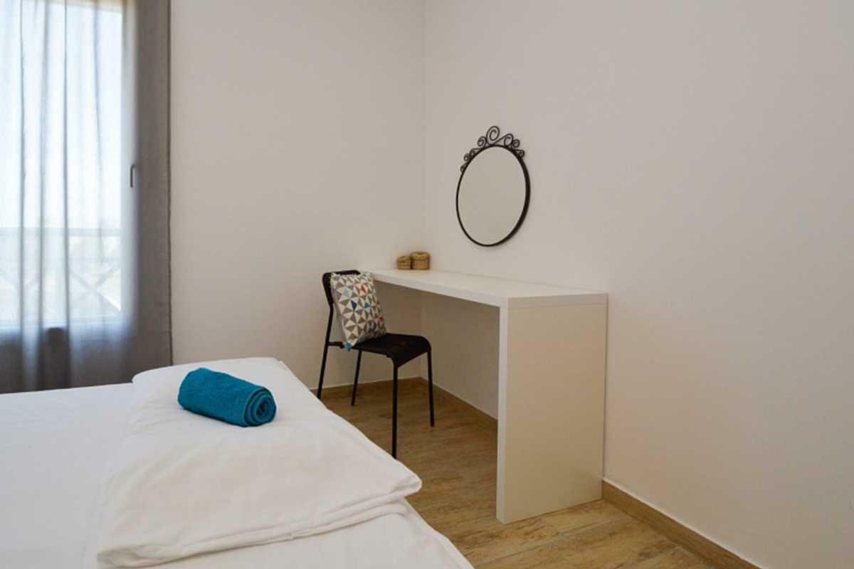 Leut Apartment, 3Min Beach, 15Min Center Pula Exteriör bild
