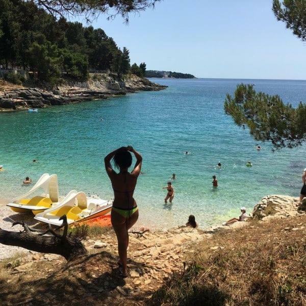 Leut Apartment, 3Min Beach, 15Min Center Pula Exteriör bild